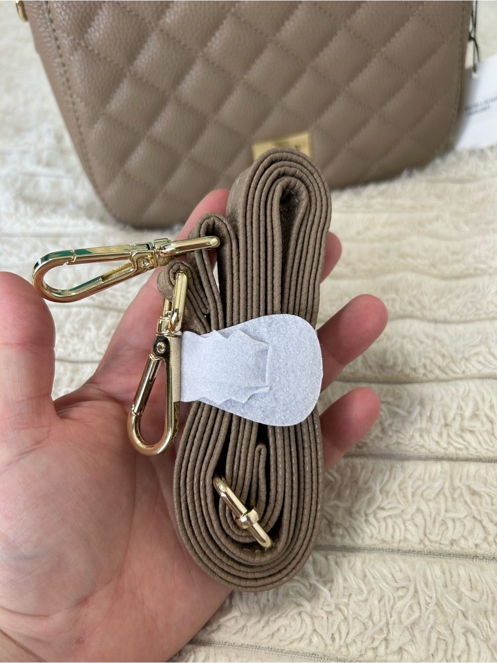Elizabeth Grant Quilted Crossbody Bag with Gold Hardware - Picture 2 of 11